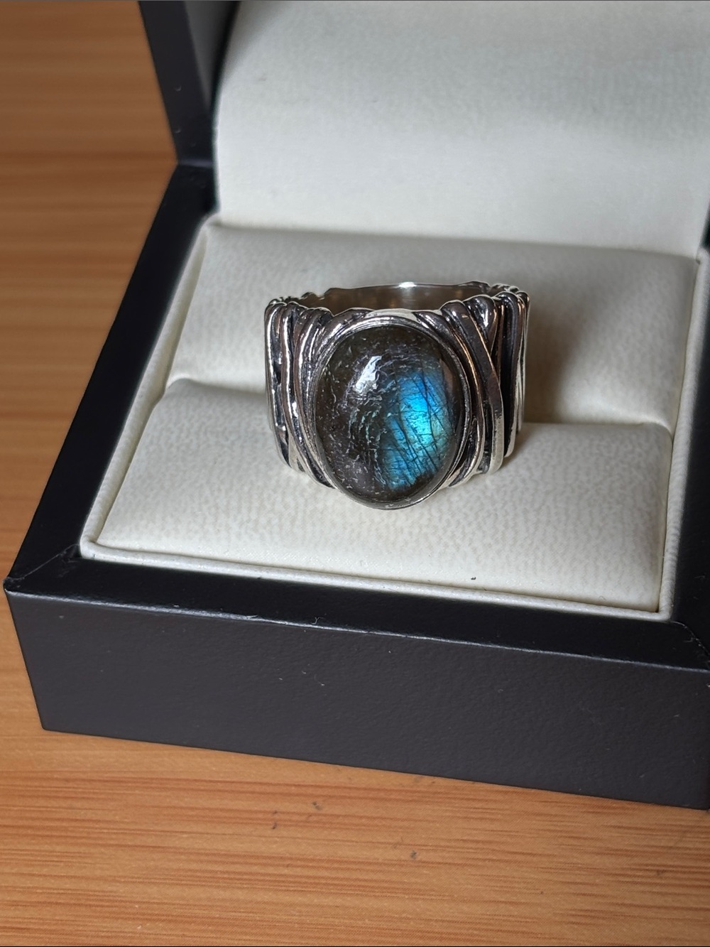 Or Paz Sterling Silver Ring with color changing stone.  Box not included.